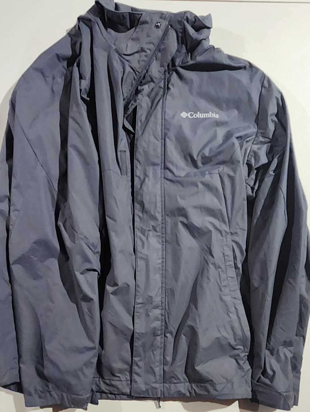 Columbia Men's Dark Gray Jacket Without The Hood Size Medium